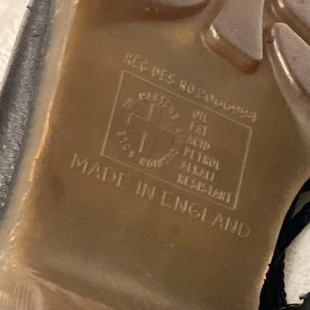 Vintage 90’s 8542 Dr Martens unisex black leather oil resistant work boots - Picture 7 of 9